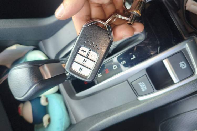 Used Honda Civic 2019 220TURBO CVT Dynamic Edition China VI Emission Standard Vehicle Key
