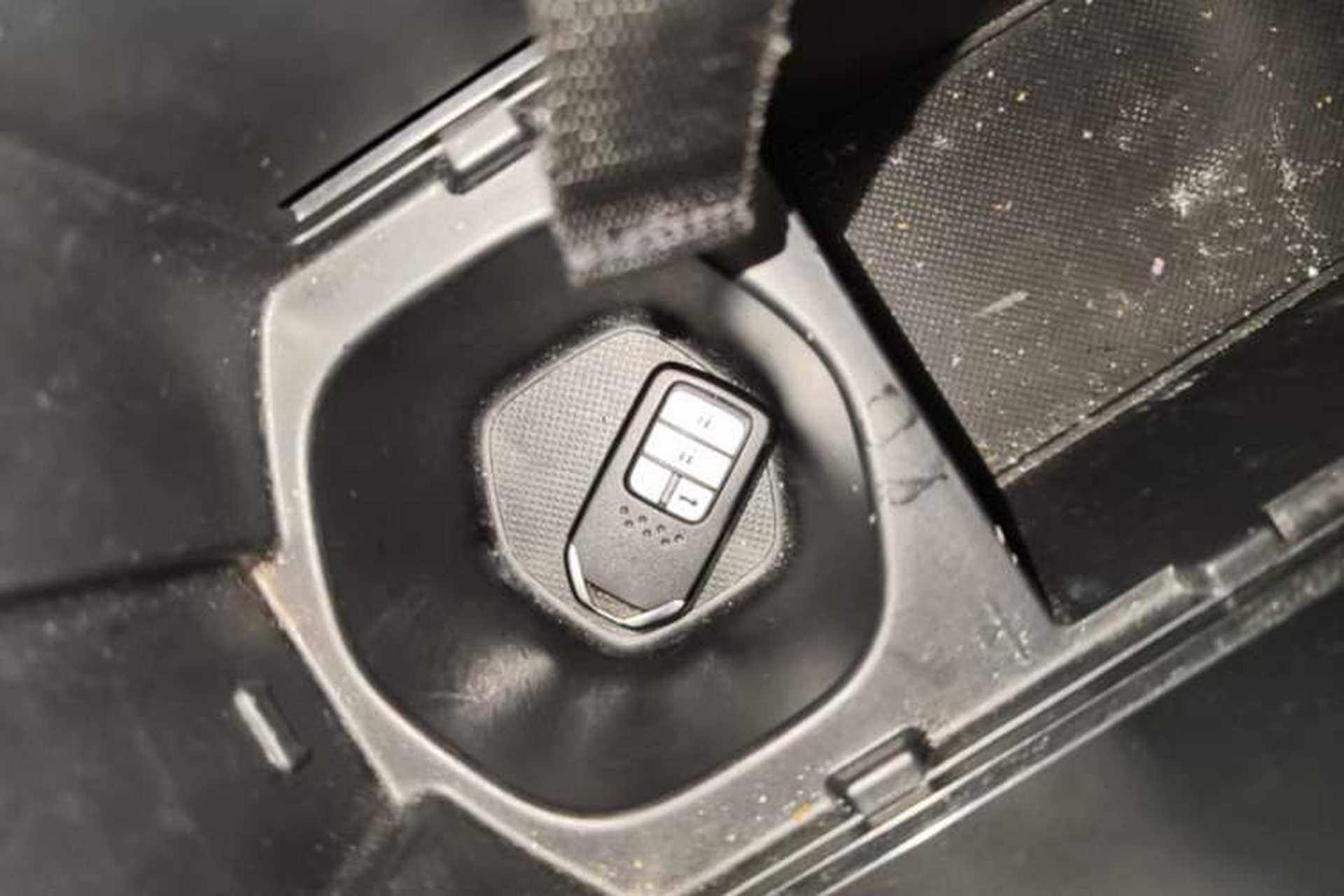 Used Honda Civic 2019 220TURBO CVT Power Edition China VI Emission Standard Vehicle Key