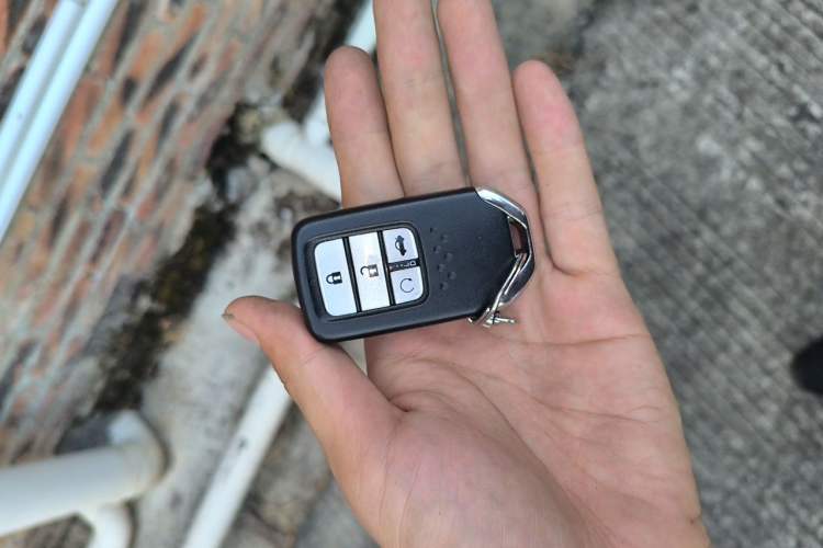 Used Honda Civic 2019 220TURBO CVT Dynamic Edition China V Emission Standard Vehicle Key