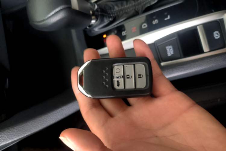 Used Honda Civic 2019 220TURBO CVT Dynamic Edition China VI Emission Standard Vehicle Key