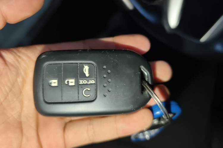 Used Honda Civic 2019 220TURBO CVT Power Edition China VI Emission Standard Vehicle Key