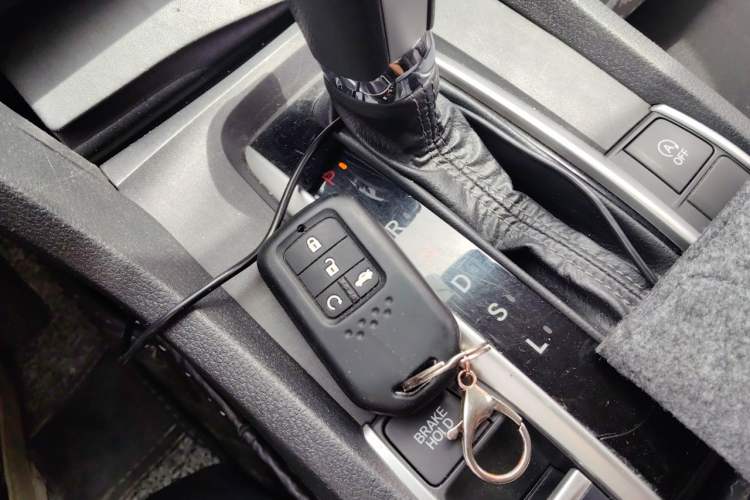 Used Honda Civic 2019 220TURBO CVT Dynamic Edition China VI Emission Standard Vehicle Key