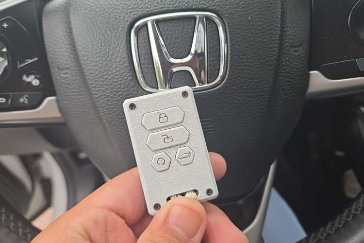 Used Honda Civic 2019 220TURBO CVT Dynamic Edition China V Vehicle Key