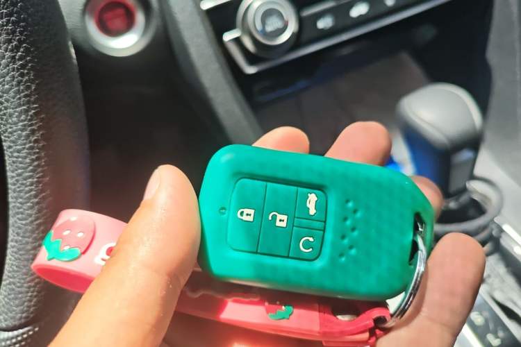 Used Honda Civic 2019 220TURBO CVT Dynamic Edition China VI Vehicle Key
