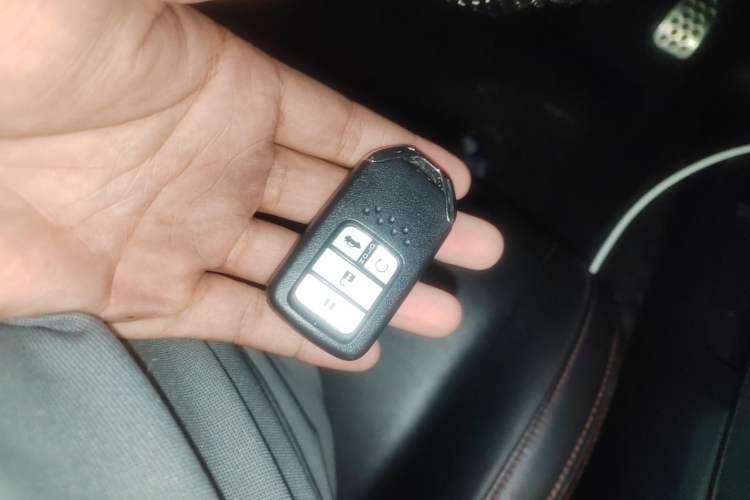 Used Honda Civic 2019 220TURBO CVT Dynamic Edition China VI Emission Standard Vehicle Key
