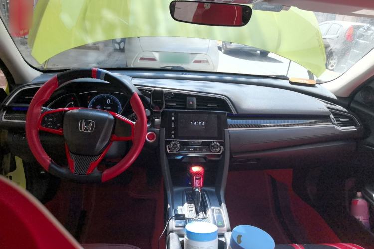 Used Honda Civic 2019 220TURBO CVT Dynamic Edition China VI Center Console