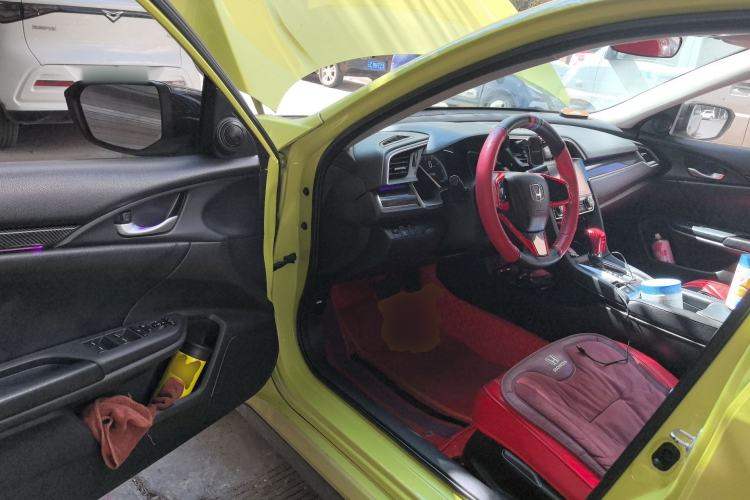Used Honda Civic 2019 220TURBO CVT Dynamic Edition China VI Driver Seat