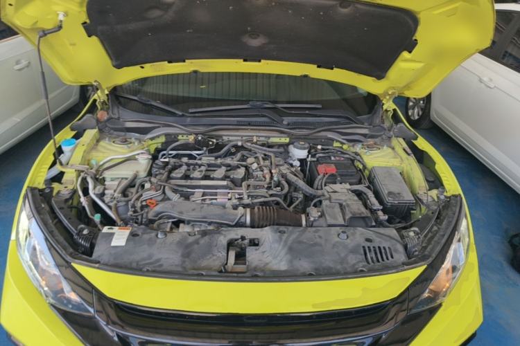 Used Honda Civic 2019 220TURBO CVT Dynamic Edition China VI Emission Standard Engine Bay