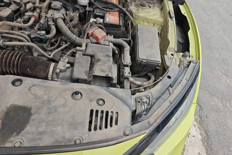 Used Honda Civic 2019 220TURBO CVT Power Edition China VI Emission Standard Engine Bay Left