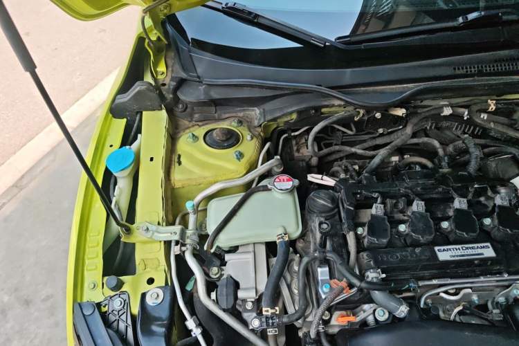 Used Honda Civic 2019 220TURBO CVT Dynamic Edition China VI Engine Bay Right