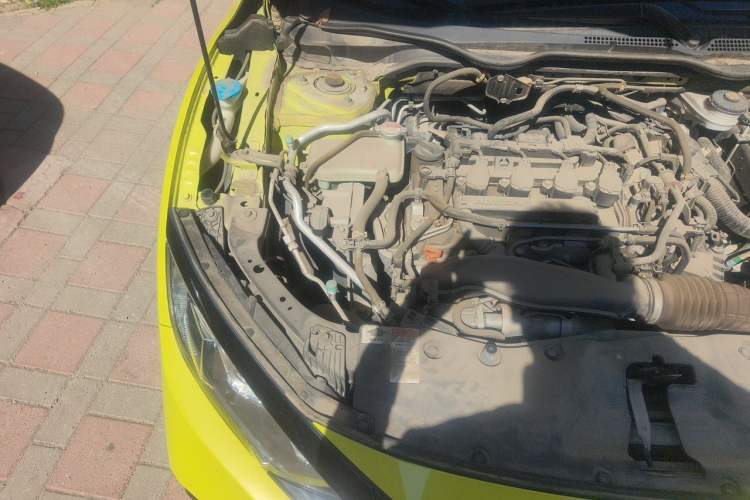 Used Honda Civic 2019 220TURBO CVT Dynamic Edition China V Emission Standard Engine Bay Right