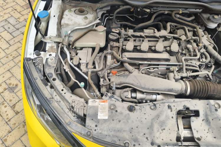 Used Honda Civic 2019 220TURBO CVT Dynamic Edition China VI Emission Standard Engine Bay Right