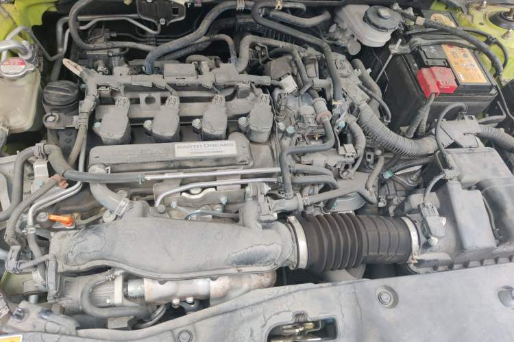 Used Honda Civic 2019 220TURBO CVT Dynamic Edition China VI Emission Standard Engine Bay