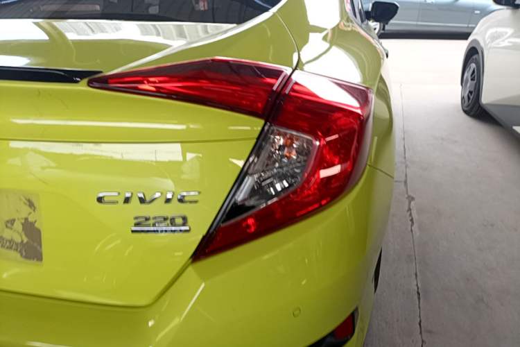 Used Honda Civic 2019 220TURBO CVT Dynamic Edition China VI Emission Standard Exterior 3