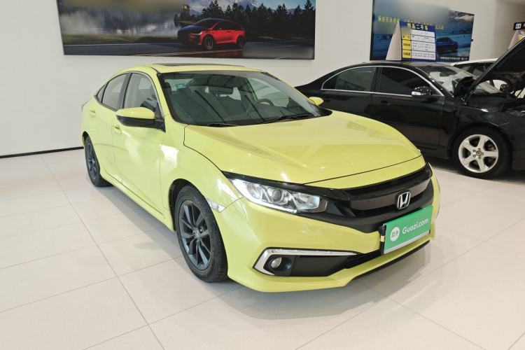 Used Honda Civic 2019 220TURBO CVT Dynamic Edition China V Front Right 45 Deg