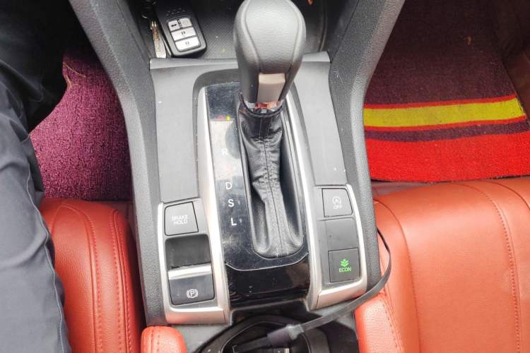 Used Honda Civic 2019 220TURBO CVT Dynamic Edition China V Emission Standard Gear Lever
