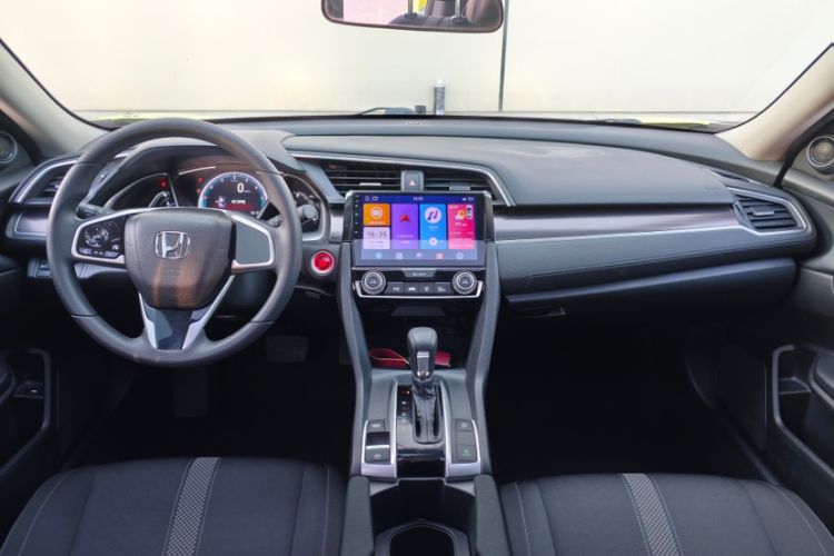 Used Honda Civic 2019 220TURBO CVT Dynamic Edition China VI Interior 3