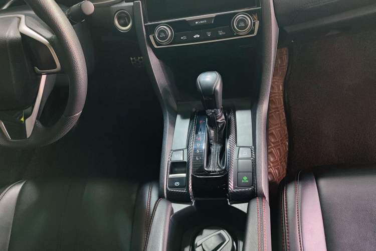 Used Honda Civic 2019 220TURBO CVT Dynamic Edition China V Emission Standard Interior 5