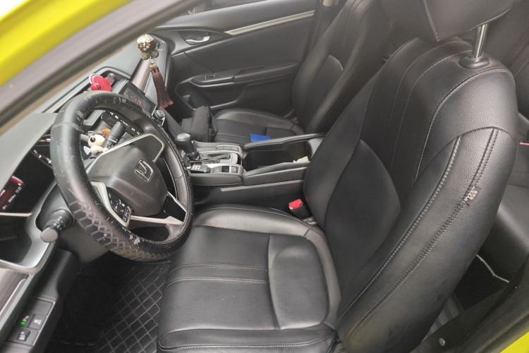 Used Honda Civic 2019 220TURBO CVT Dynamic Edition China VI Emission Standard Left Front Seat