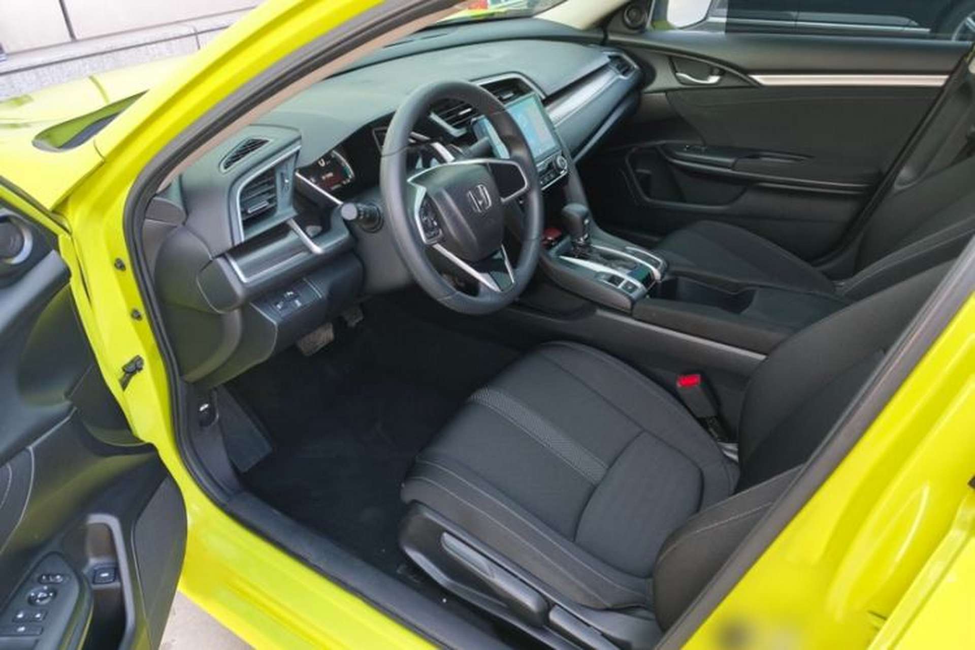 Used Honda Civic 2019 220TURBO CVT Dynamic Edition China VI Left Front Seat