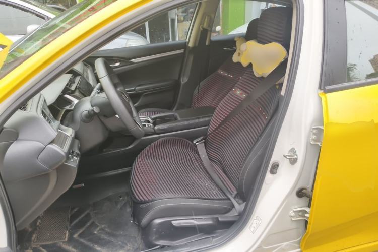 Used Honda Civic 2019 220TURBO CVT Dynamic Edition China VI Emission Standard Left Front Seat