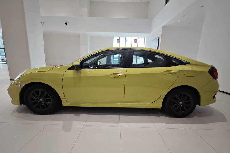 Used Honda Civic 2019 220TURBO CVT Dynamic Edition China V Left Side