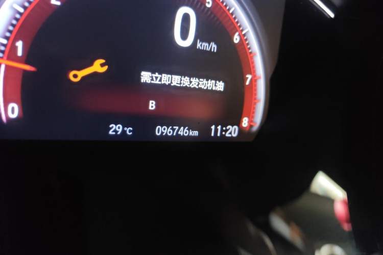 Used Honda Civic 2019 220TURBO CVT Dynamic Edition China VI Emission Standard Odometer Close Up