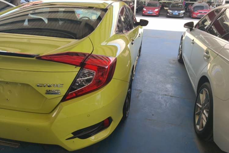 Used Honda Civic 2019 220TURBO CVT Dynamic Edition China VI Emission Standard Right Rear Taillight