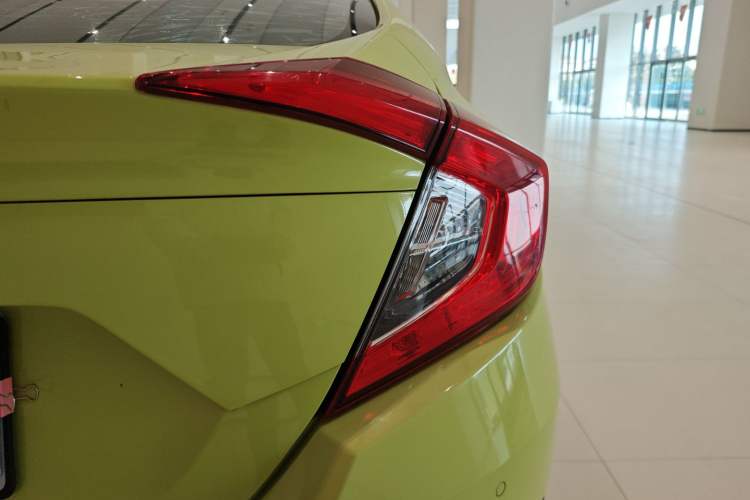 Used Honda Civic 2019 220TURBO CVT Dynamic Edition China V Right Rear Taillight