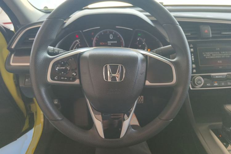 Used Honda Civic 2019 220TURBO CVT Dynamic Edition China VI Emission Standard Steering Wheel