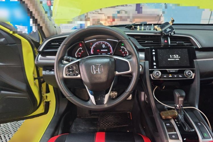 Used Honda Civic 2019 220TURBO CVT Dynamic Edition China VI Emission Standard Steering Wheel