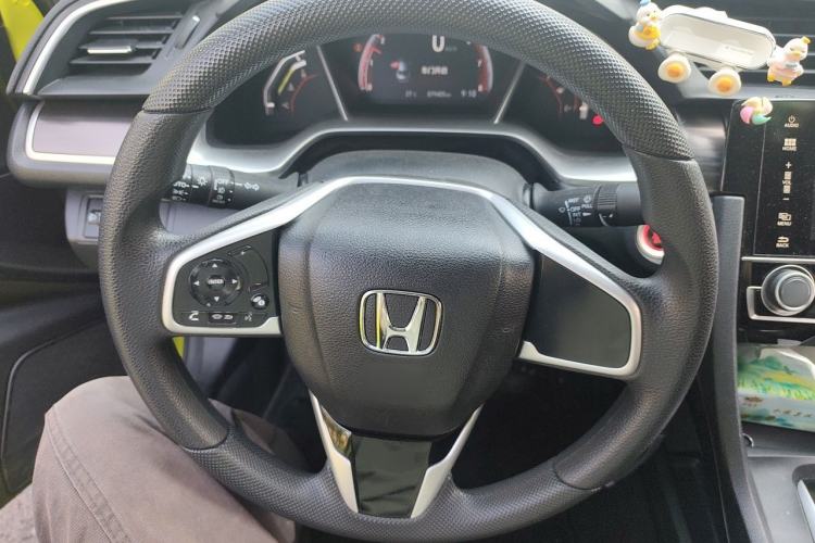Used Honda Civic 2019 220TURBO CVT Dynamic Edition China VI Emission Standard Steering Wheel