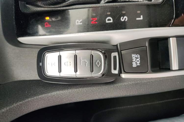 Used Honda Civic 2019 220TURBO CVT Dynamic Edition China VI Emission Standard Vehicle Key