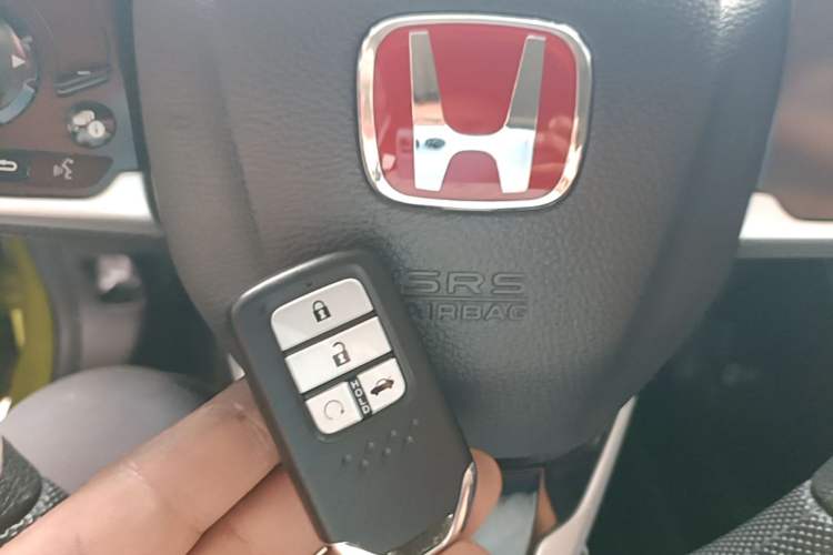Used Honda Civic 2019 220TURBO CVT Dynamic Edition China VI Emission Standard Vehicle Key