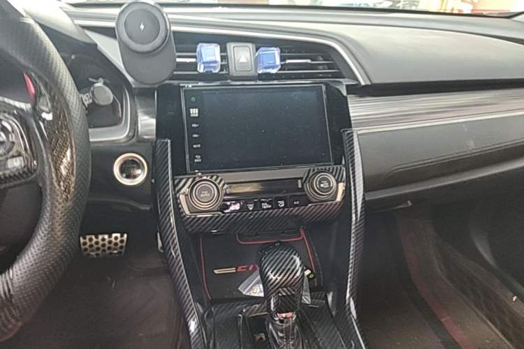 Used Honda Civic 2021 HATCHBACK 220TURBO CVT Trendy Cool Edition Audio And AC Panel