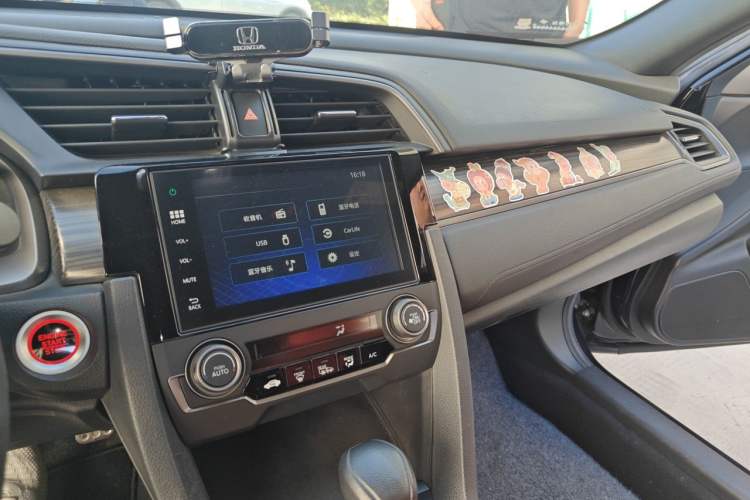 Used Honda Civic 2021 HATCHBACK 220TURBO CVT Trendy Cool Edition Audio And AC Panel