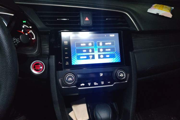 Used Honda Civic 2021 HATCHBACK 220TURBO CVT Trendy Cool Edition Audio And AC Panel