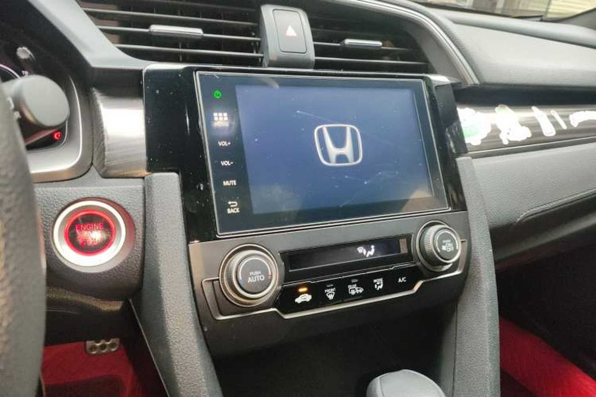 Used Honda Civic 2021 HATCHBACK 220TURBO CVT Trendy Cool Edition Audio And AC Panel