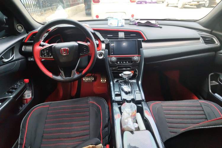 Used Honda Civic 2021 HATCHBACK 220TURBO CVT Trendy Cool Edition Center Console