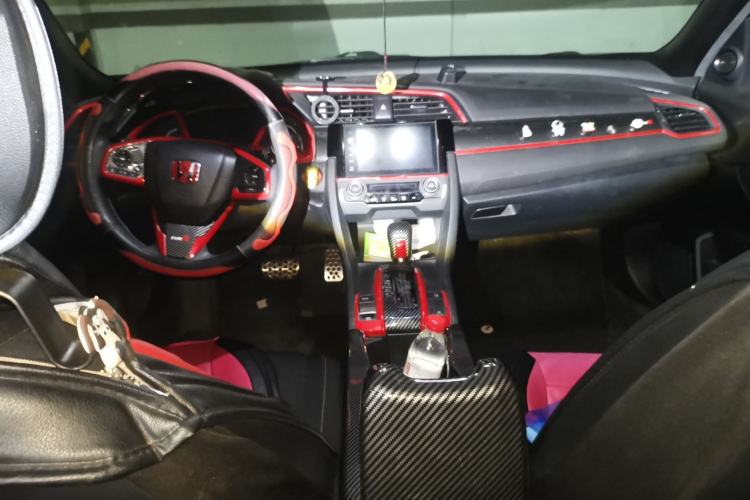 Used Honda Civic 2021 HATCHBACK 220TURBO CVT Trendy Cool Edition Center Console