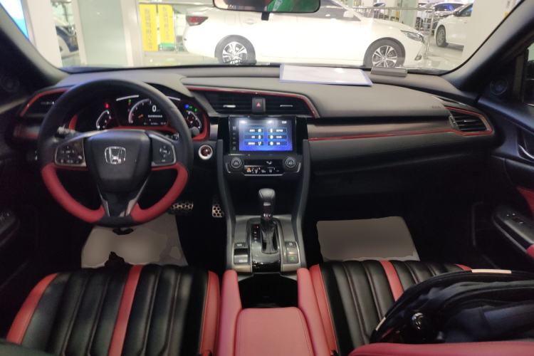 Used Honda Civic 2021 HATCHBACK 220TURBO CVT Trendy Cool Edition Center Console