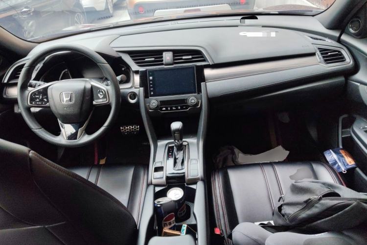 Used Honda Civic 2021 HATCHBACK 220TURBO CVT Trendy Cool Edition Center Console