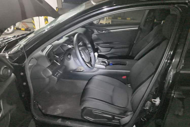 Used Honda Civic 2021 HATCHBACK 220TURBO Manual Driving Pleasure Control Driver Seat