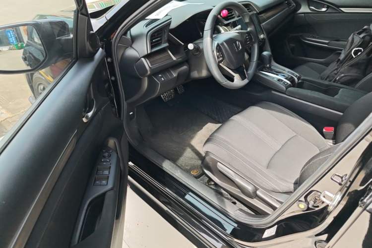 Used Honda Civic 2021 HATCHBACK 220TURBO CVT Trendy Cool Edition Driver Seat