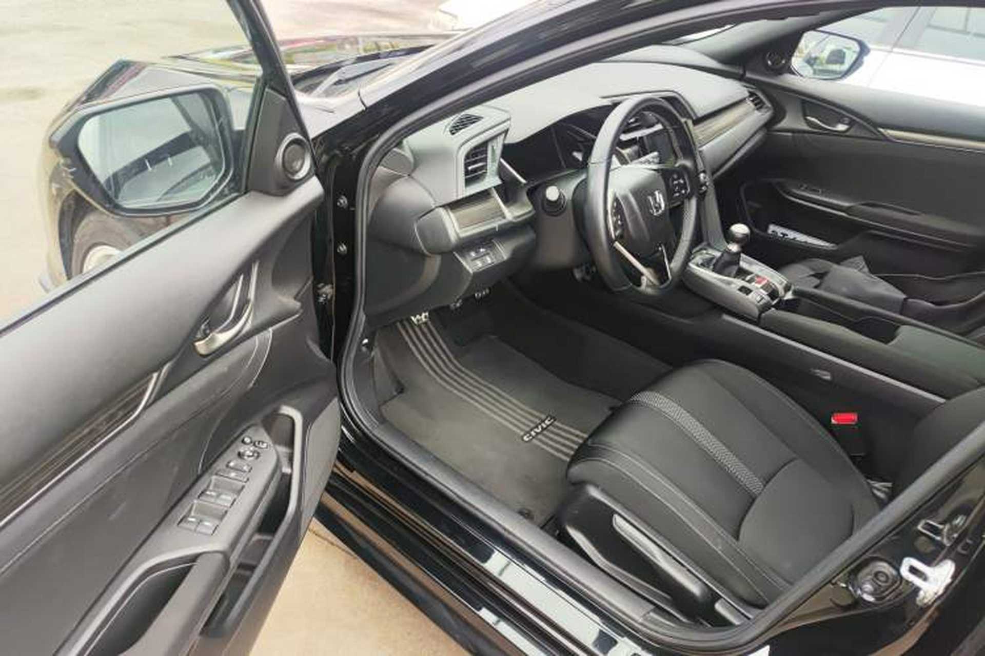 Used Honda Civic 2021 HATCHBACK 220TURBO Manual Driving Pleasure Control Driver Seat