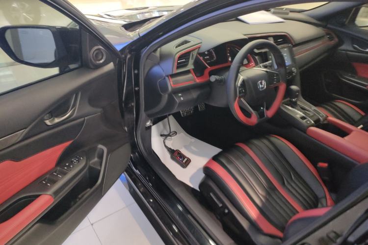 Used Honda Civic 2021 HATCHBACK 220TURBO CVT Trendy Cool Edition Driver Seat
