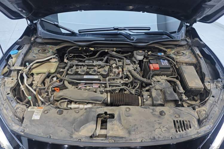 Used Honda Civic 2021 HATCHBACK 220TURBO CVT Trendy Cool Edition Engine Bay