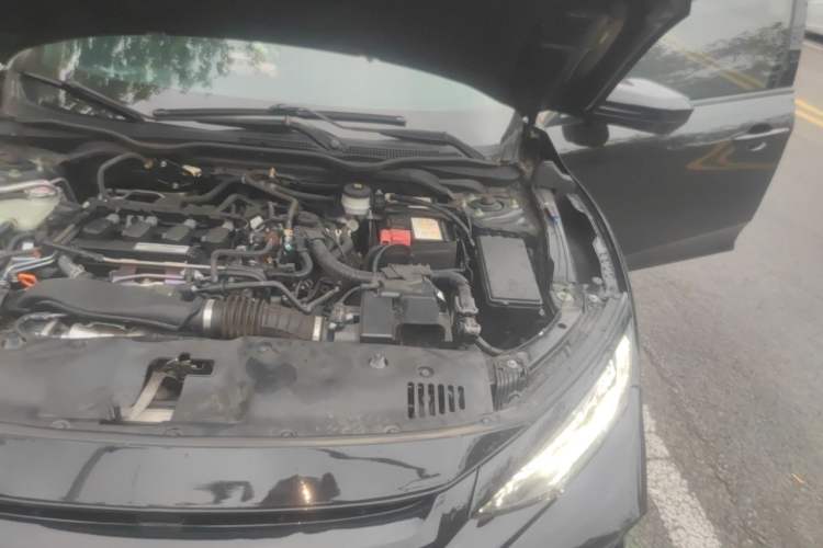 Used Honda Civic 2021 HATCHBACK 220TURBO CVT Trendy Cool Edition Engine Bay Left