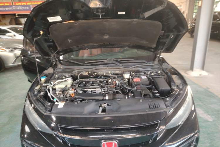 Used Honda Civic 2021 HATCHBACK 220TURBO CVT Trendy Cool Edition Engine Bay