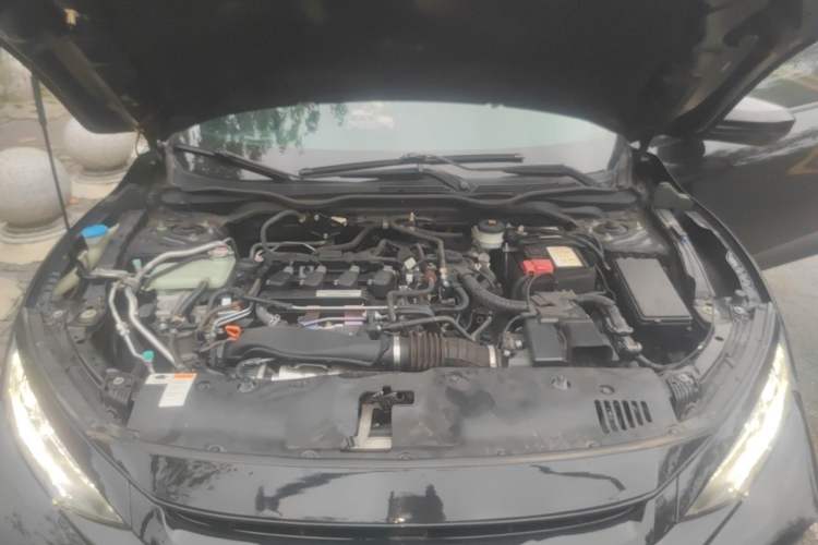 Used Honda Civic 2021 HATCHBACK 220TURBO CVT Trendy Cool Edition Engine Bay